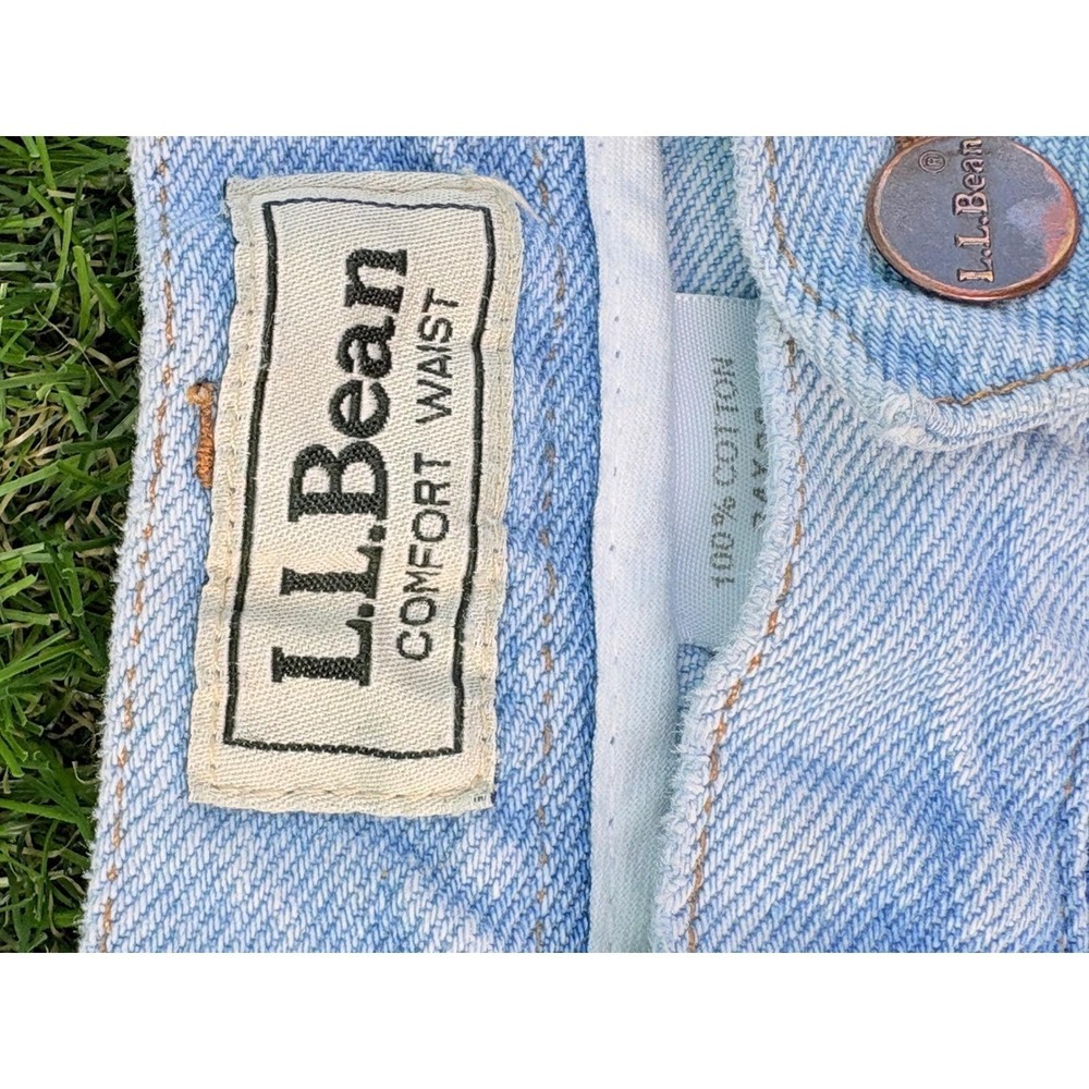 LL Bean Comfort Waist Light Wash‎ Denim Jeans Womens 34x29 Relaxed Straight Leg - Picture 9 of 12